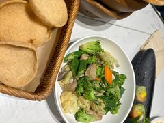 -美奈小馆·越南料理(中航城君尚购物中心店)