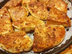 料理烤特色火烧-老东镇啤酒屋海鲜加工·蒸汽海鲜·海鲜烧烤(台东店)