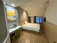 -海友酒店(北京雍和宫地铁站店)