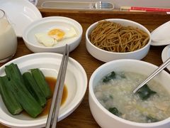 -雪梅月子中心(华侨城店)