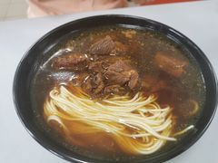 带骨红烧羊肉面-上海为民商行清真饭店(南大路店)