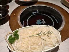 -芸山季·云南山珍菌火锅(人民广场来福士店)