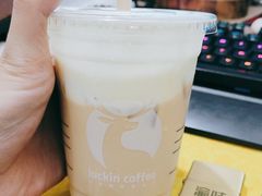 -瑞幸咖啡(临海市银泰城店)