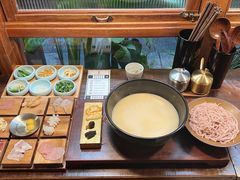 -银米·云南传统过桥米线(双廊黑金冠店)