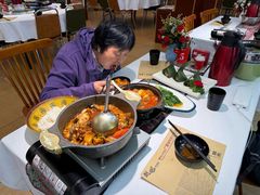 -刘姐啤酒鱼民族演艺餐厅(西街总店)