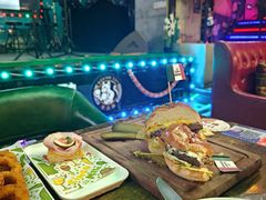 -Famous肥猫墨西哥音乐餐吧(五棵松华熙LIVE店)