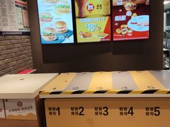 -麦当劳(伟城广场店)
