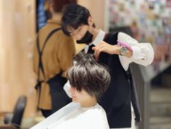 -曼都发型