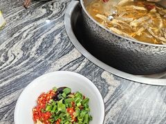 -乳仔牛牦牛汤锅 烤羊排(松潘古城店)