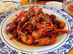 油焖小龙虾-满盆红龙虾(开发区店)
