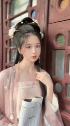 -一揽芳华汉服旗袍体验馆(拙政园店)