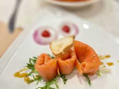 烟熏三文鱼沙拉-德大西餐社(云南南路店)