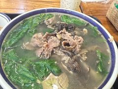 -云阿蛮云南生烫牛肉米线(奉贤路店)