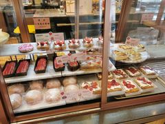 草莓脏脏起酥面包-多乐之日(五道口店)