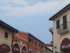 -佛罗伦萨小镇广佛名品奥特莱斯(疏港路店)