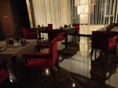 -粤尚腾香居中餐厅(首都机场希尔顿店)
