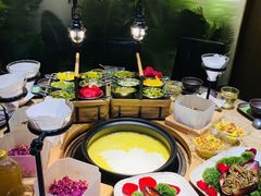 -一朵菌·野生菌探索家火锅(南亚店)