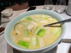 浓汤丝瓜王菌-俏江南-江景昆曲主题餐厅(正大广场店)
