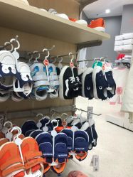 -乐友孕婴童(万象城店)