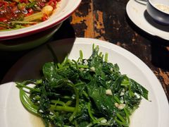 -绿茶餐厅(光谷世界城步行街店)