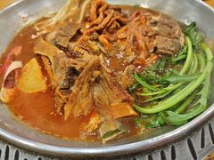 -喇喇排骨火锅·传统韩式脊骨汤(望京西园总店)