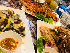 -两兄弟Song Pee Nong(2号店)