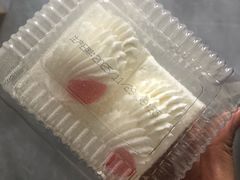 -红宝石·鲜奶小方·海派西点房(金杨店)