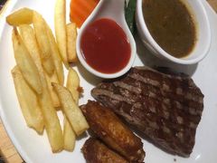 小蜜牛排-斗牛士牛排餐厅(嘉里汇店)