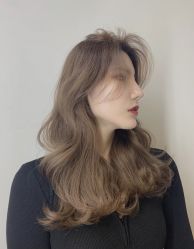 -变画·发型STUDIO