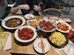 -叶派龙虾•招牌香辣蟹·海鲜(中海国际店)