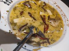 -渔语鱼新川菜Bistro(万象天地店)