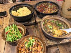 -有红鸡毛店·砂锅菜(抚琴夜市店)
