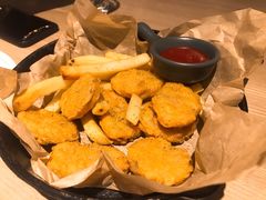 炸鸡块配薯条-Maxpoint Kitchen 西餐咖啡(乐峰广场店)