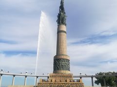 -人民防洪胜利纪念塔