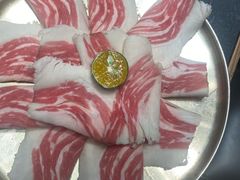 -草家酱蟹炭火烤肉店(珲春南路二店)