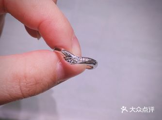 销售拿放大镜给我看,不得不为日本的精工点赞