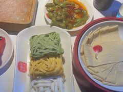 -九鼎轩脆毛肚火锅(南京东路店)
