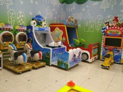 -莫莉幻想儿童乐园(广州番禺永旺店)