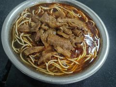 -薛记襄阳香辣牛肉面(平安路店)