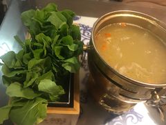 生烫鸡毛菜-卢大鲜鱼头捞饭(美利广场店)