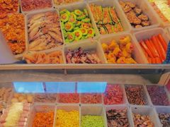 自助取餐区-崖口煲仔饭