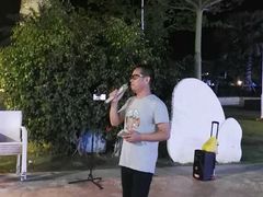 -亚龙湾中心广场
