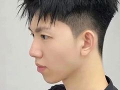 -鸿通城购物中心