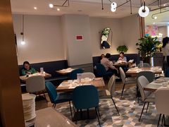 -港丽餐厅(来福士店)