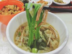 -乡党臊子面(丰庆公园店)