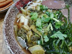 苗坛酸菜米线-苗八碗米线