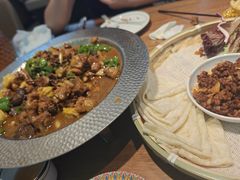 -俭寨大盘鸡·手抓肉·烧烤新疆菜(乌苏路店)
