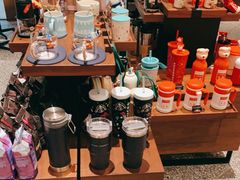 零售区-星巴克臻选(北京颐堤港中心第二店)