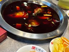 -忘情水鱼头·鲜鱼火锅(滨江中路店)