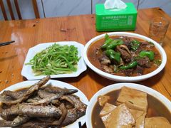 -山里人家土菜馆(茅山店)